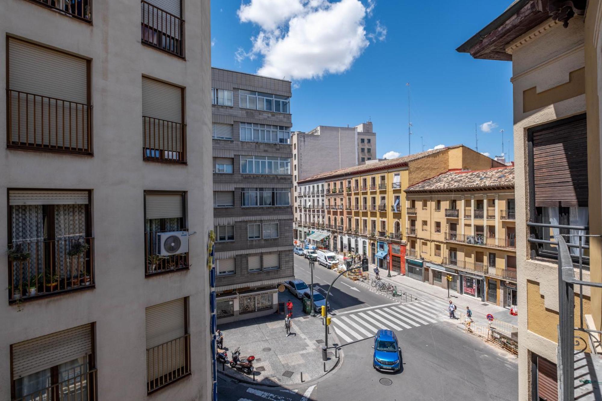 Apartamentos Coso Zaragoza Dış mekan fotoğraf